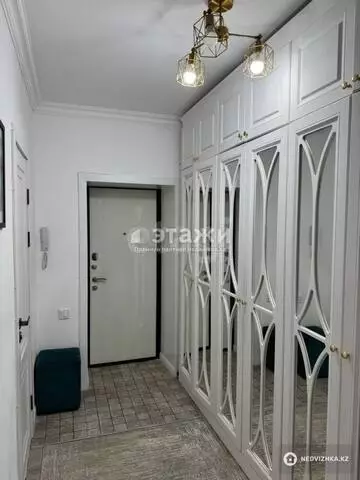 2-комнатная квартира, этаж 7 из 9, 64 м²