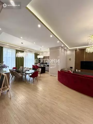 5-комнатный дом, 0.1 соток, 500 м²