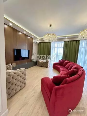 5-комнатный дом, 0.1 соток, 500 м²