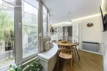 3-комнатная квартира, этаж 2 из 12, 76 м²