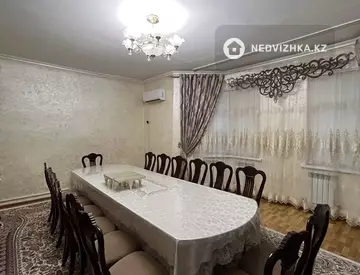 7-комнатный дом, 10 соток, 210 м²