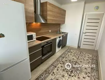 2-комнатная квартира, этаж 2 из 12, 56 м²