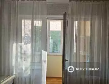 3-комнатная квартира, этаж 4 из 5, 58 м², на длительный срок