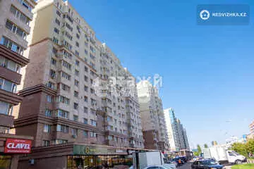 4-комнатная квартира, этаж 4 из 13, 121 м²