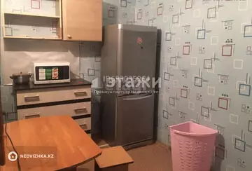 1-комнатная квартира, этаж 3 из 6, 18 м²