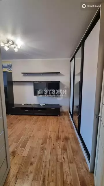 1-комнатная квартира, этаж 16 из 16, 38 м²