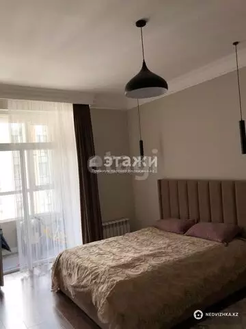 2-комнатная квартира, этаж 7 из 10, 64 м²