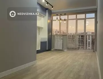 3-комнатная квартира, этаж 8 из 10, 103 м²