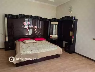 5-комнатный дом, 6 соток, 218 м²