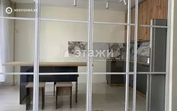 3-комнатная квартира, этаж 4 из 10, 60 м²