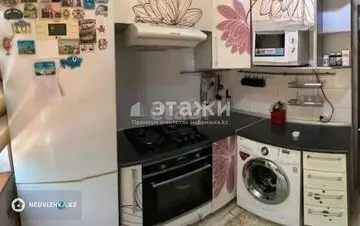 2-комнатная квартира, этаж 3 из 4, 42 м²