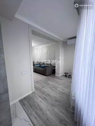 4-комнатная квартира, этаж 3 из 15, 122 м², на длительный срок