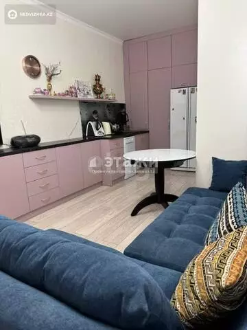 1-комнатная квартира, этаж 10 из 12, 35 м²