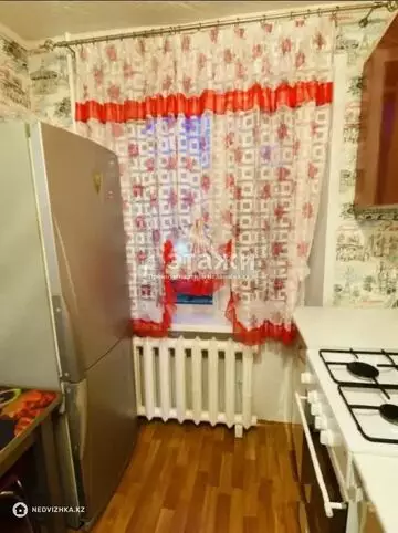 1-комнатная квартира, этаж 3 из 5, 30 м²