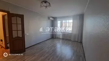 2-комнатная квартира, этаж 3 из 9, 50 м²