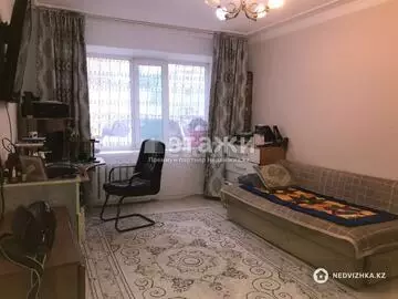 2-комнатная квартира, этаж 1 из 9, 36 м²