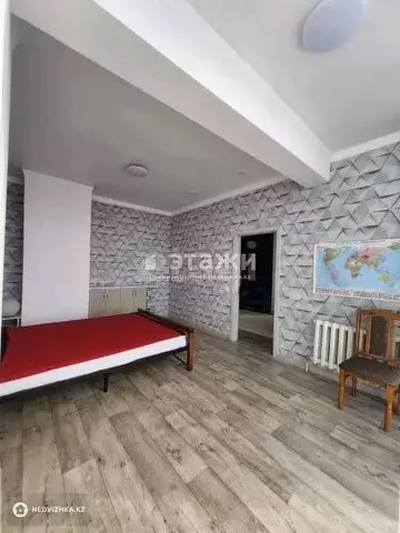 3-комнатная квартира, этаж 12 из 19, 70 м²