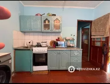 2-комнатная квартира, этаж 2 из 4, 36 м²