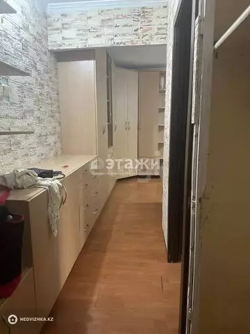 2-комнатная квартира, этаж 3 из 5, 44 м²