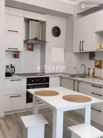 2-комнатная квартира, этаж 3 из 5, 45 м²