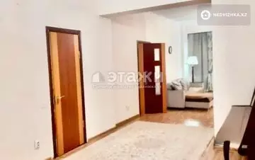 3-комнатная квартира, этаж 7 из 10, 100 м²