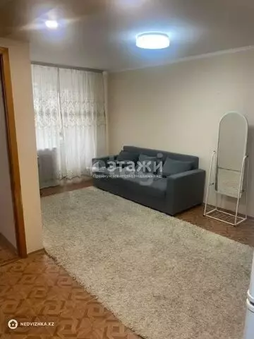 2-комнатная квартира, этаж 4 из 4, 40 м²