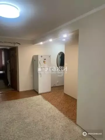 2-комнатная квартира, этаж 4 из 4, 40 м²