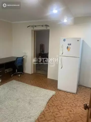 2-комнатная квартира, этаж 4 из 4, 40 м²