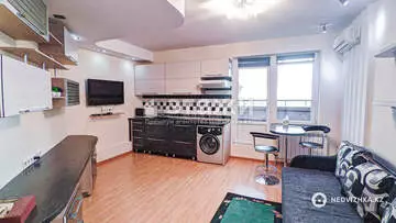 1-комнатная квартира, этаж 19 из 20, 30 м², на длительный срок