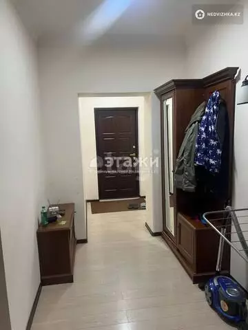 1-комнатная квартира, этаж 2 из 9, 60 м²