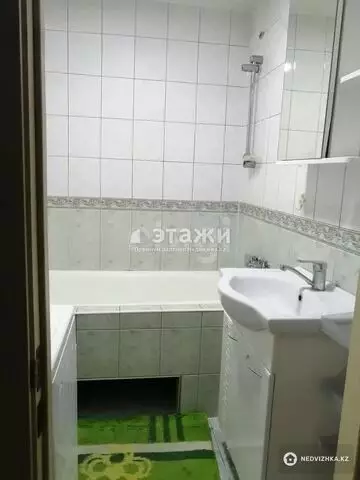 2-комнатная квартира, этаж 4 из 5, 50 м²