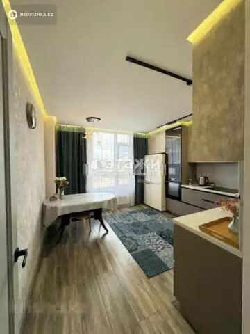 3-комнатная квартира, этаж 3 из 8, 90 м²