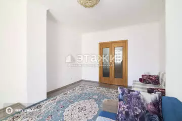 2-комнатная квартира, этаж 10 из 13, 67 м²