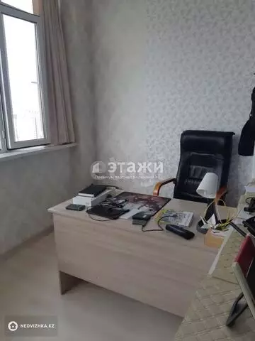 2-комнатная квартира, этаж 18 из 18, 82 м²