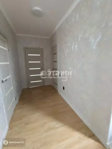 3-комнатная квартира, этаж 4 из 10, 72 м²