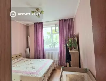 4-комнатная квартира, этаж 1 из 9, 100 м²