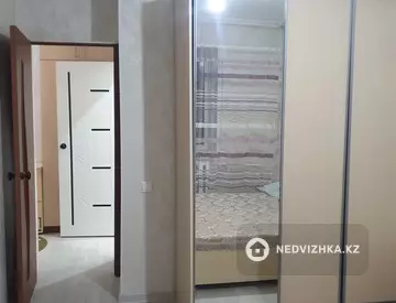 1-комнатная квартира, этаж 12 из 12, 49 м²