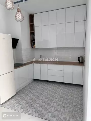 2-комнатная квартира, этаж 2 из 4, 54 м²