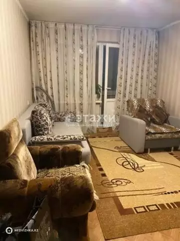 1-комнатная квартира, этаж 3 из 4, 33 м²