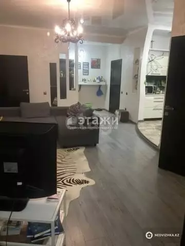 3-комнатная квартира, этаж 4 из 12, 87 м²