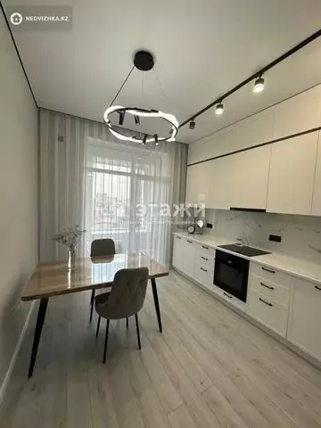 2-комнатная квартира, этаж 6 из 12, 64 м²