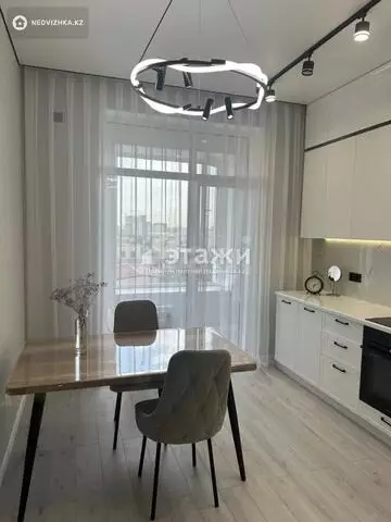 64 м², 2-комнатная квартира, этаж 6 из 12, 64 м², изображение - 1