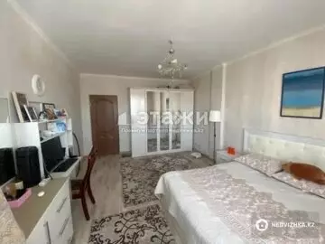 3-комнатная квартира, этаж 10 из 16, 90 м²