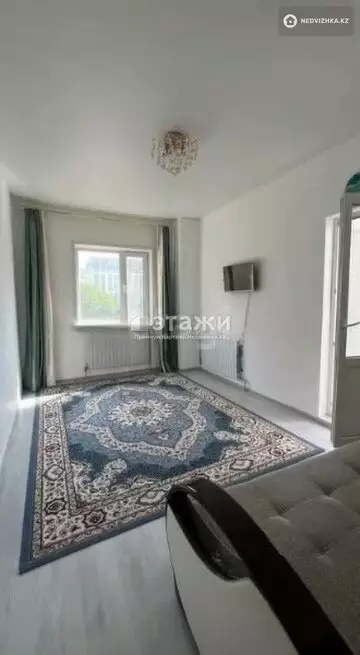 3-комнатная квартира, этаж 2 из 13, 70 м²