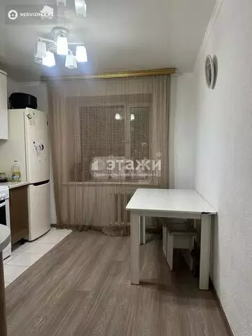 3-комнатная квартира, этаж 8 из 9, 76 м²