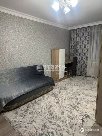 3-комнатная квартира, этаж 8 из 9, 76 м²