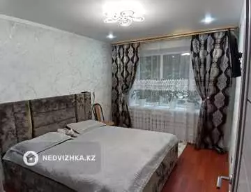 3-комнатная квартира, этаж 1 из 5, 60 м²