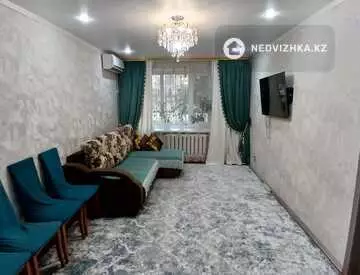 3-комнатная квартира, этаж 1 из 5, 60 м²