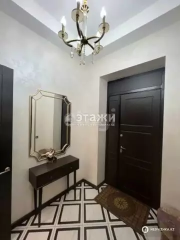 5-комнатный дом, 6.8 соток, 236 м²