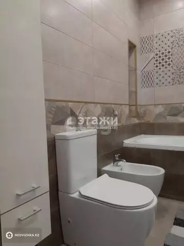 2-комнатная квартира, этаж 12 из 12, 63 м²